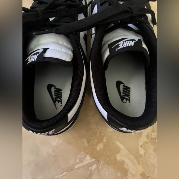 Nike Dunks - Picture 5 of 6